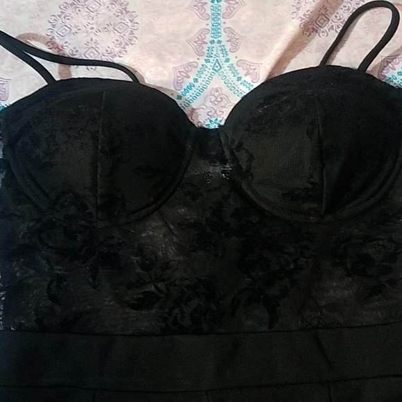 Romper - Picture 3 of 4